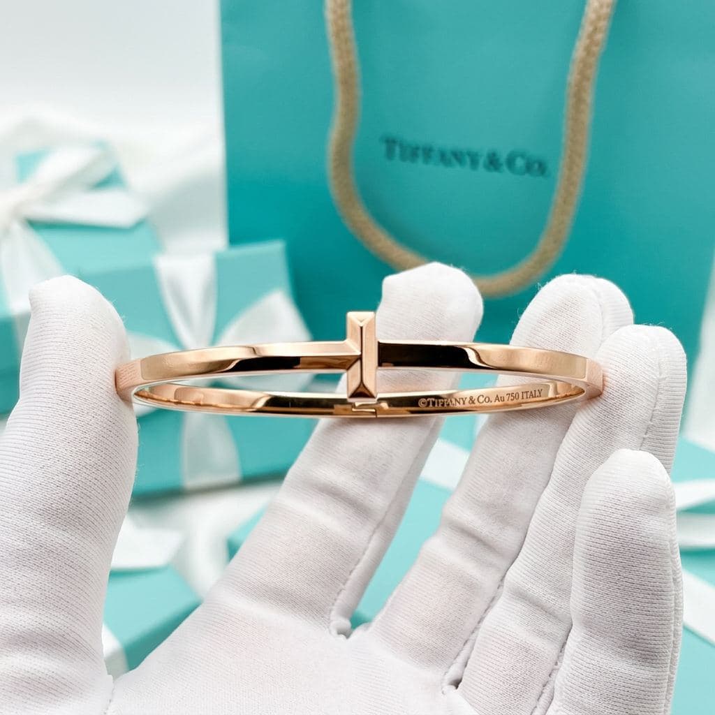 Браслет Tiffany T — T1 Narrow Hinged Bangle в розовом золоте