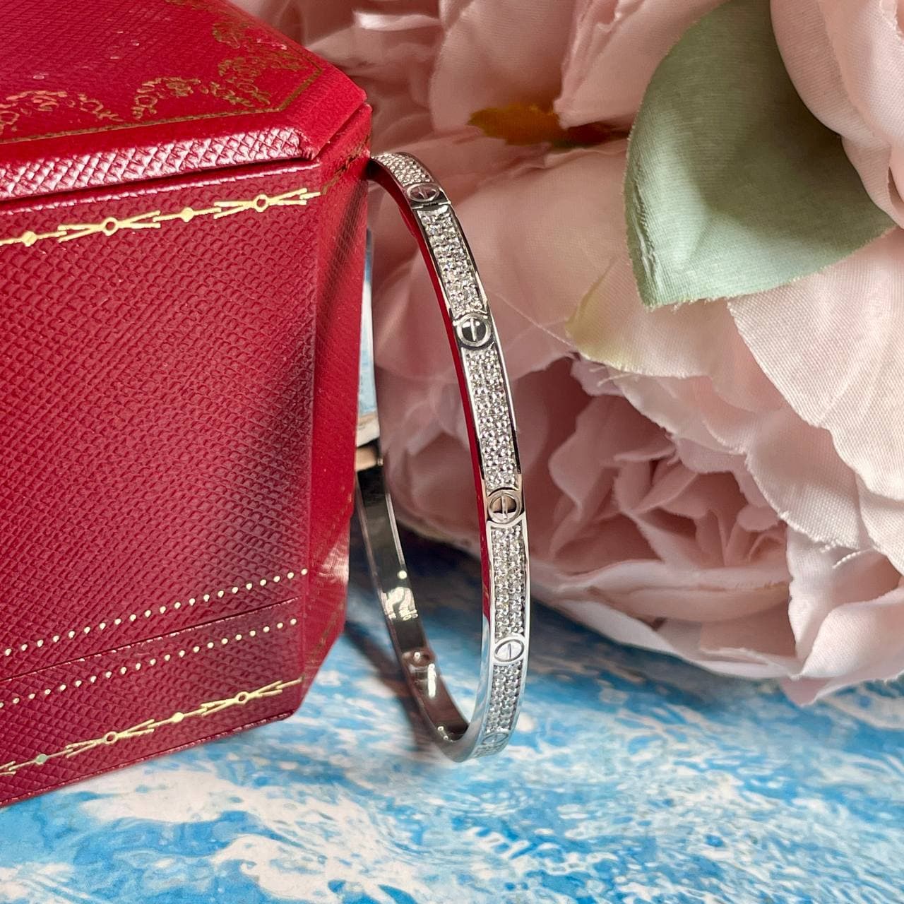 Браслет Cartier Love Pave узкая модель (белое золото 585)