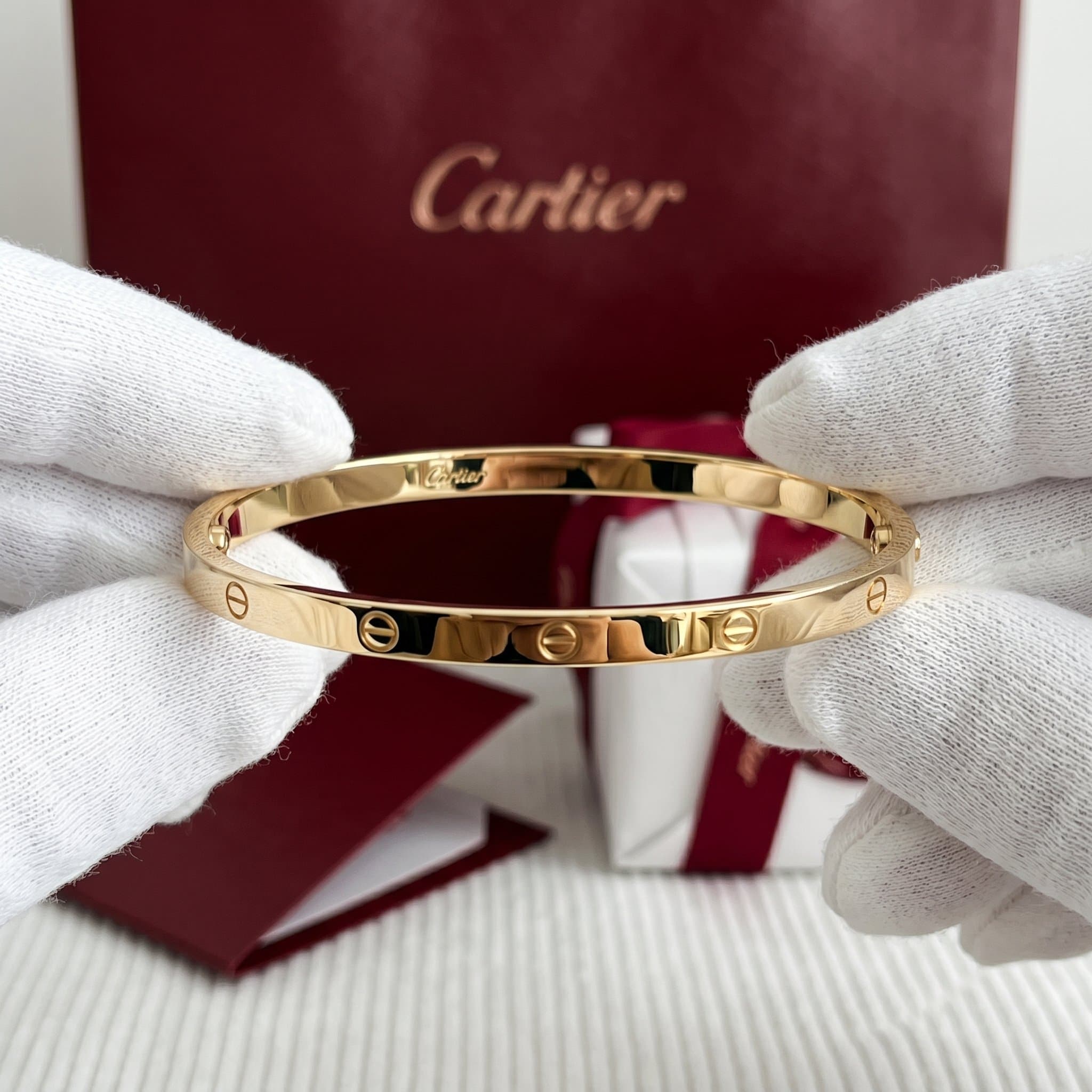 Золотой браслет Cartier Love, малая модель — фото 2