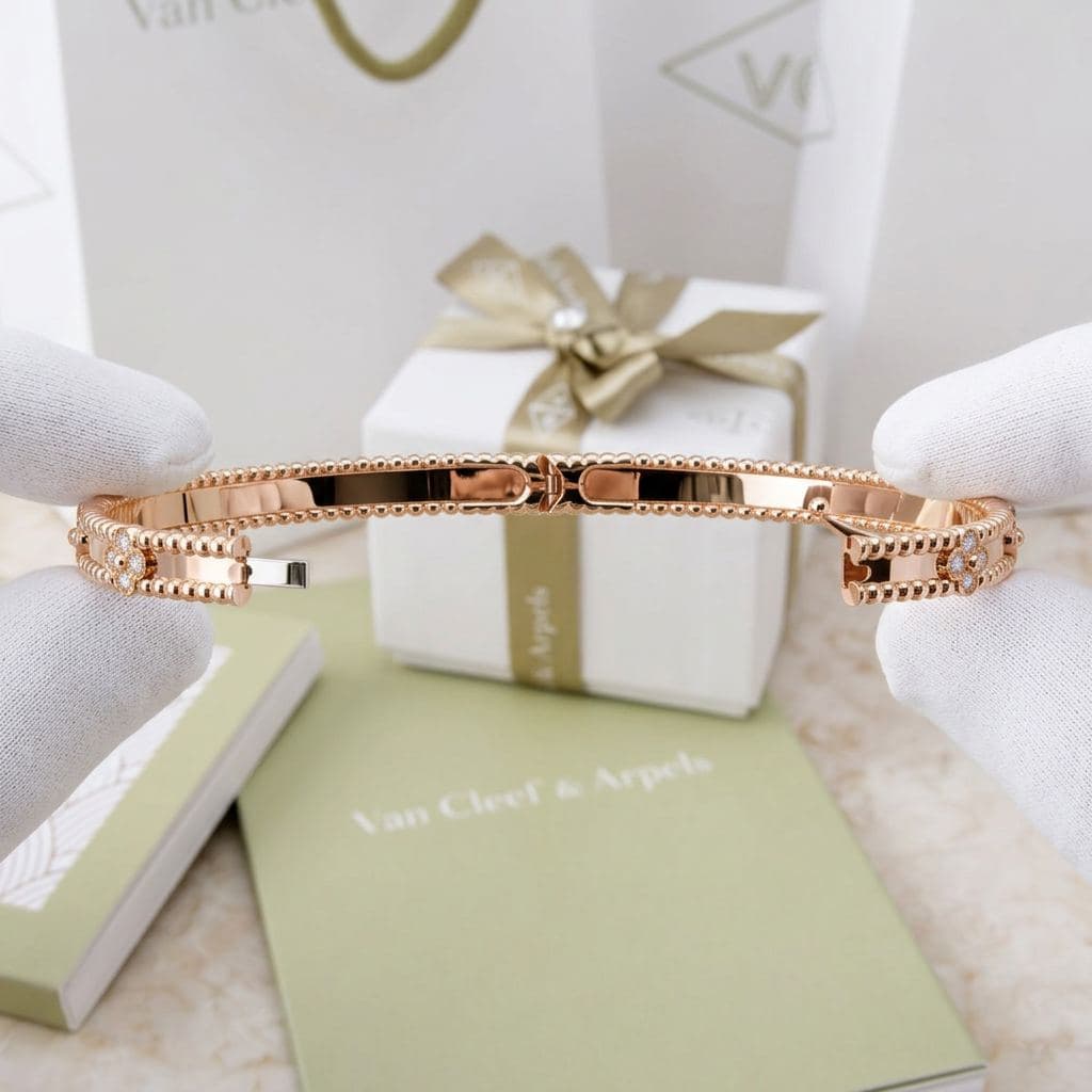 Браслет Van Cleef & Arpels Perlée sweet clovers, средняя модель — фото 3