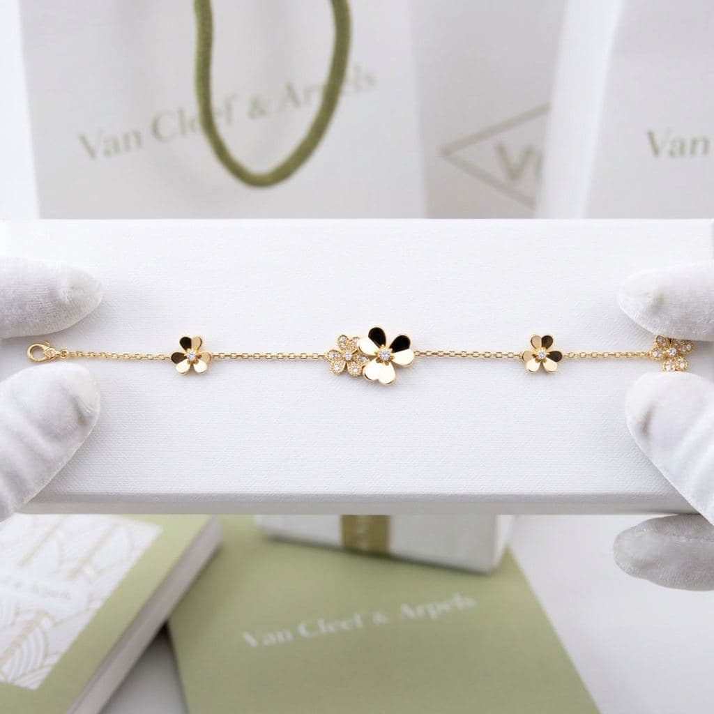 Браслет Van Cleef & Arpels Frivole, 5 цветов
