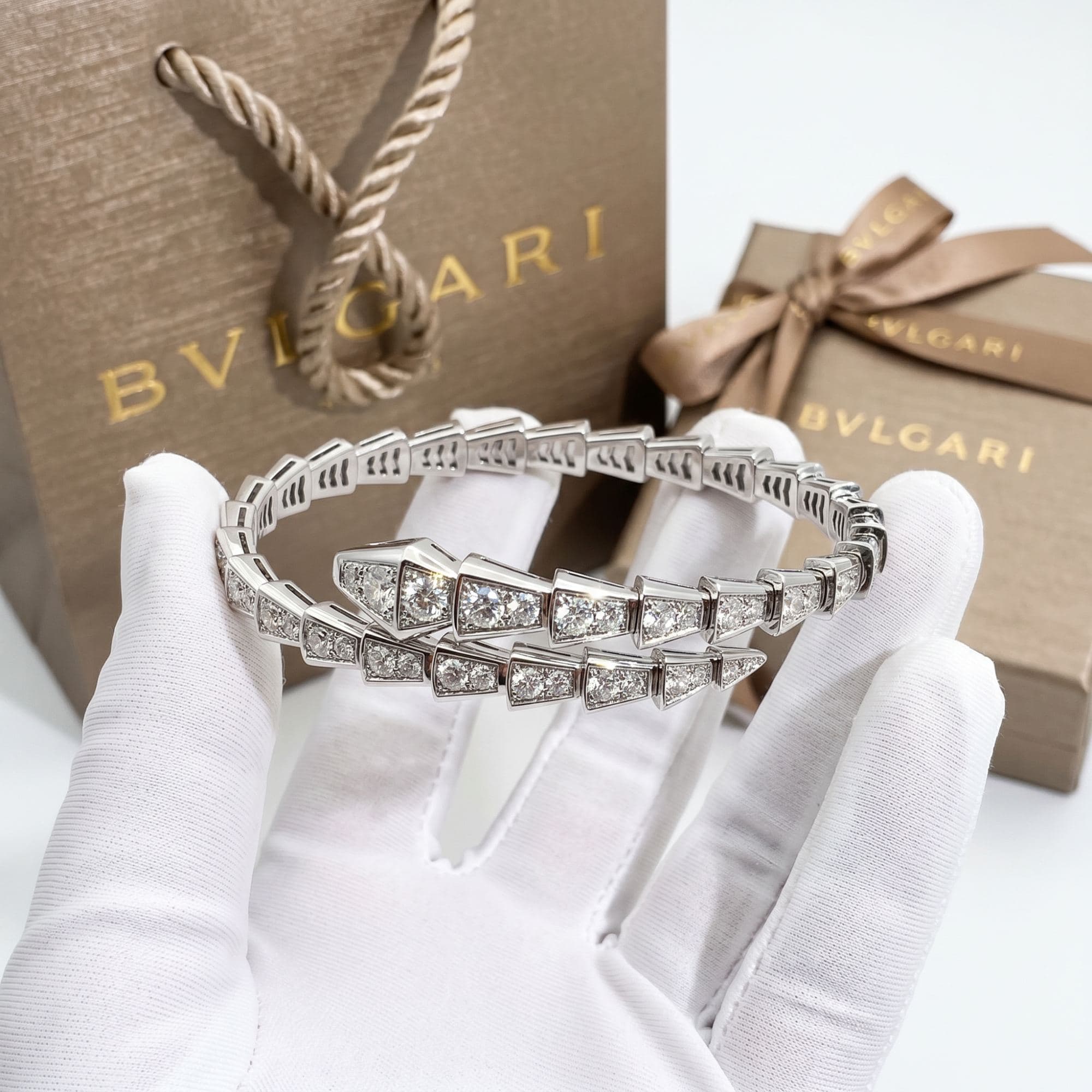 Bvlgari Serpenti Viper браслет из белого золота с бриллиантами