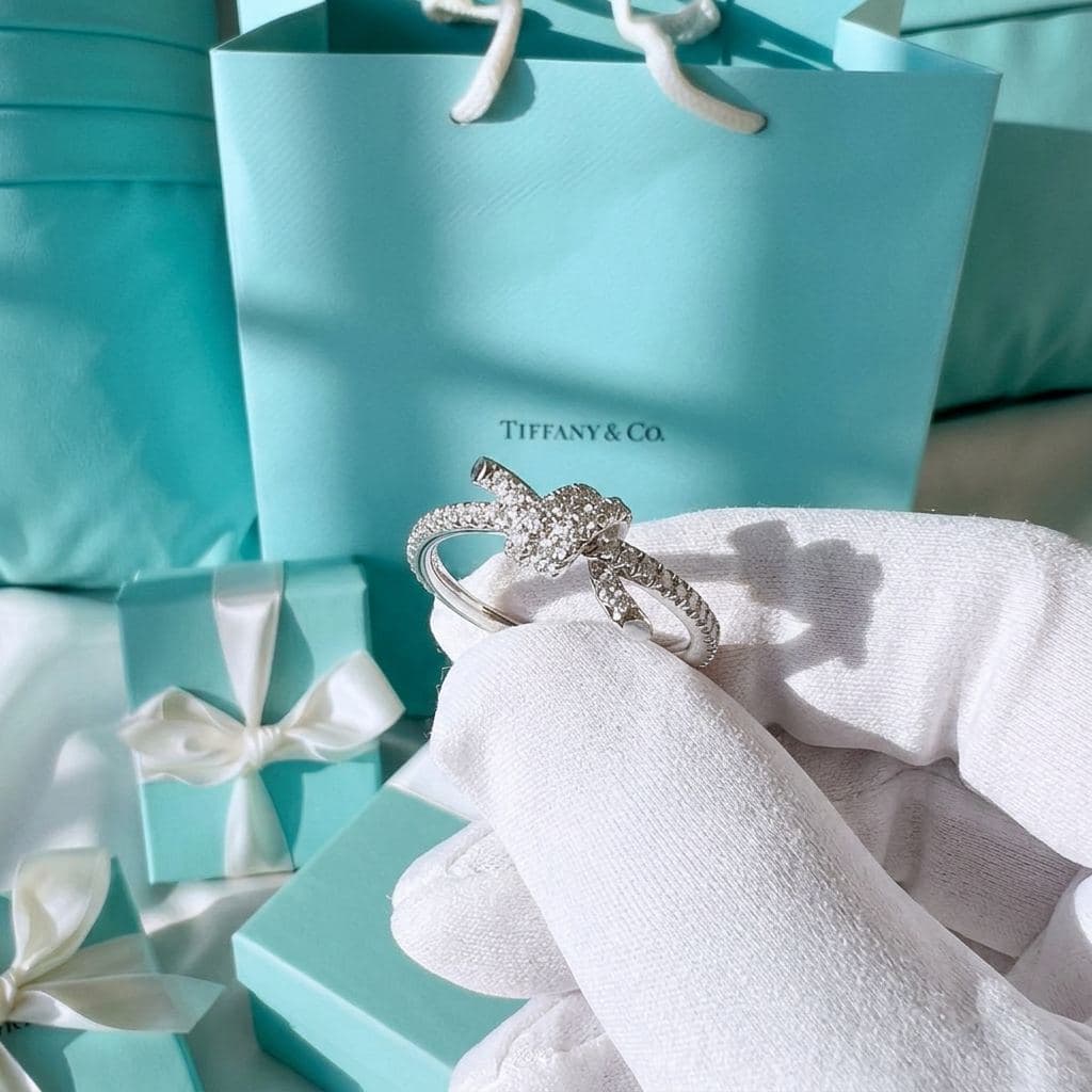 Кольцо Tiffany Knot в розовом золоте с бриллиантами — фото 4
