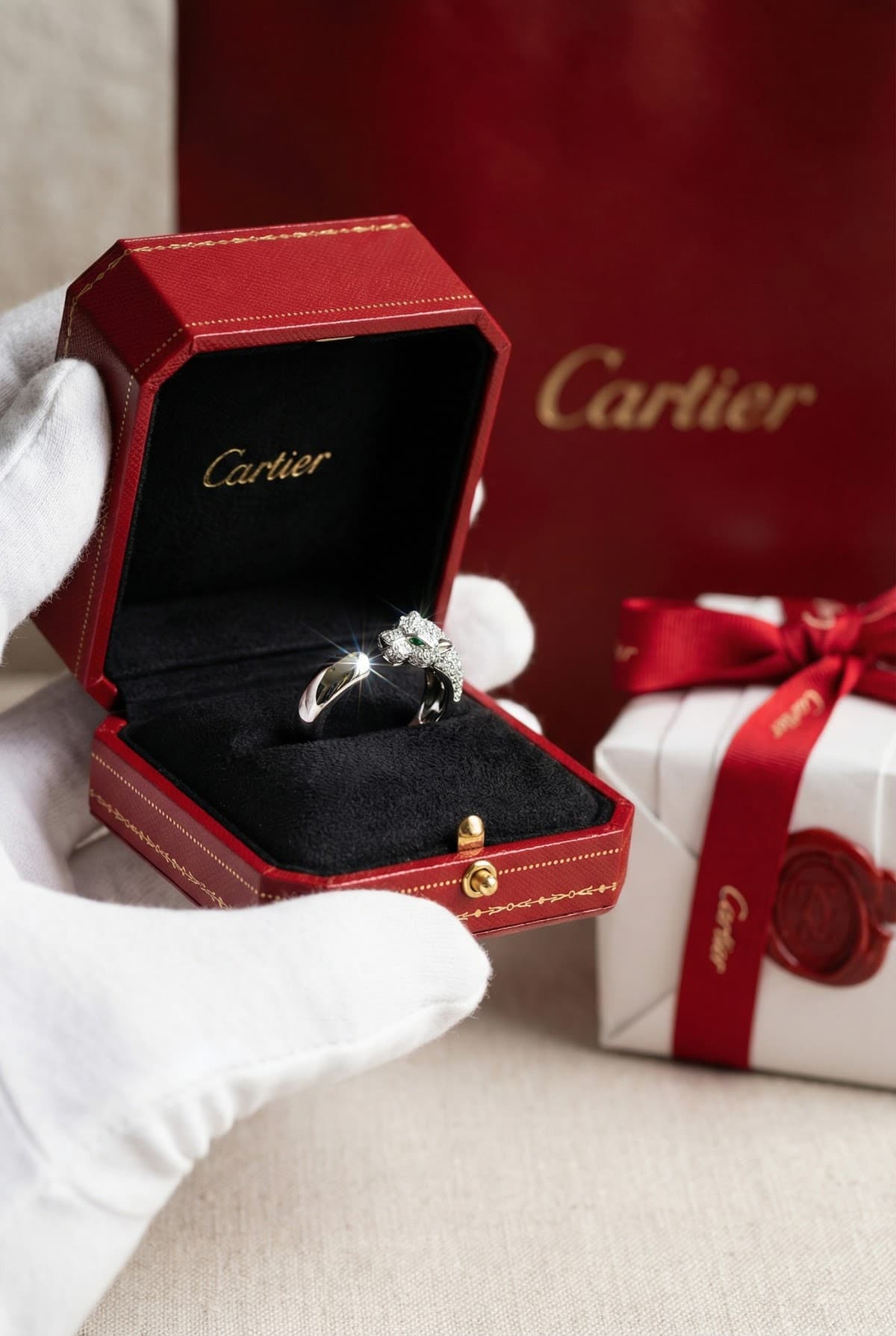 Золотое кольцо Cartier Panthère de Cartier с бриллиантами — фото 4