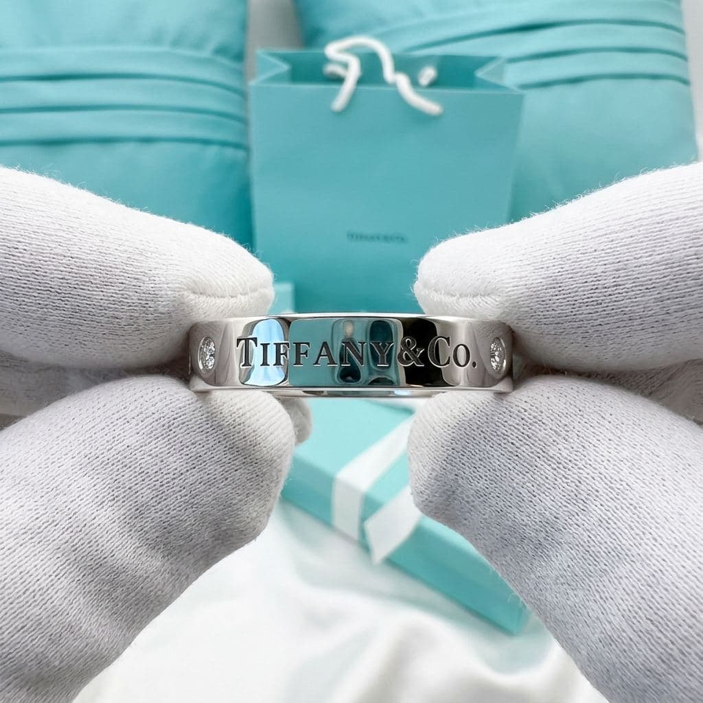 Кольцо T&CO. в платине с бриллиантами, 4 мм, Белое золото