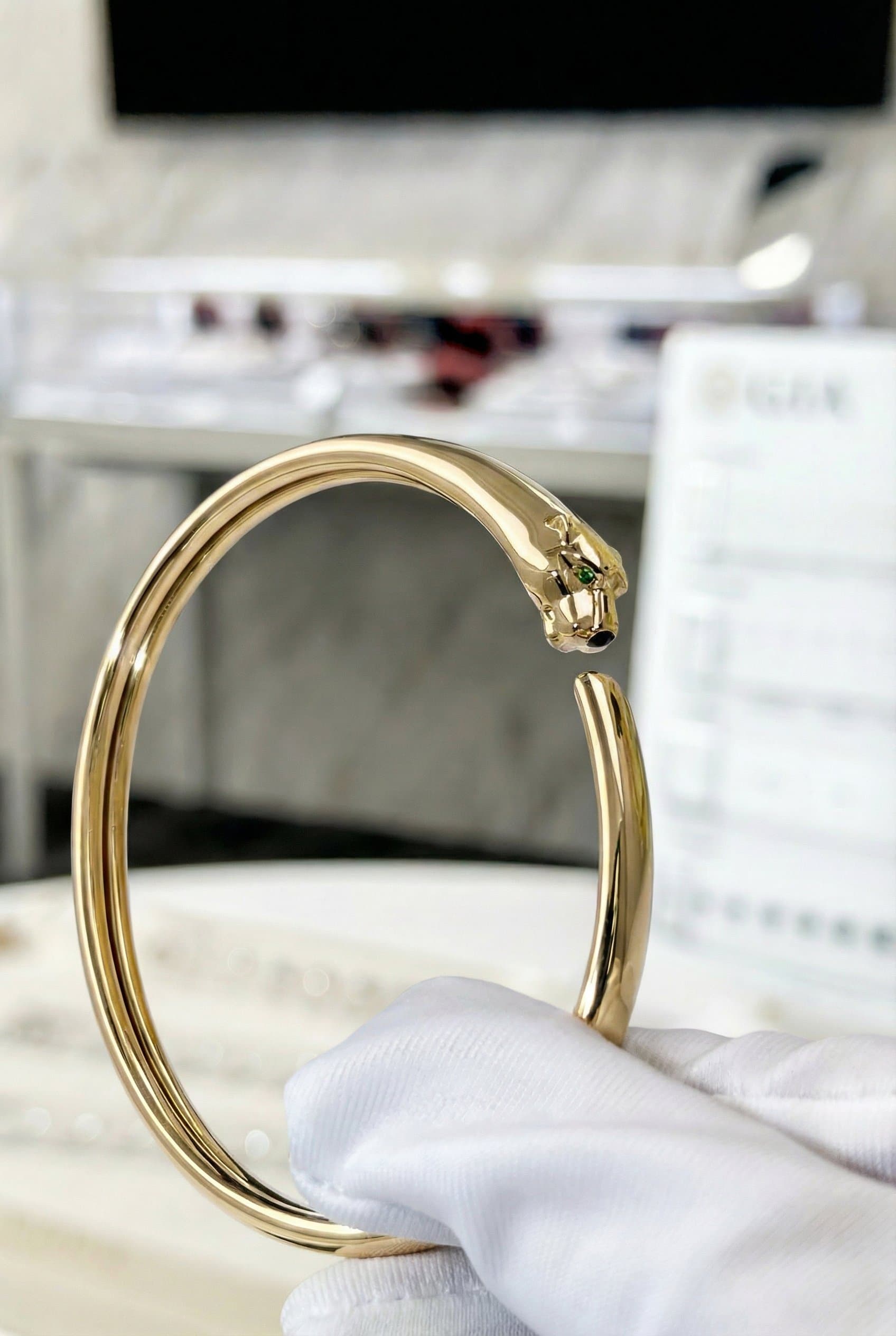 Cartier Золотой браслет Cartier Panthère de Cartier