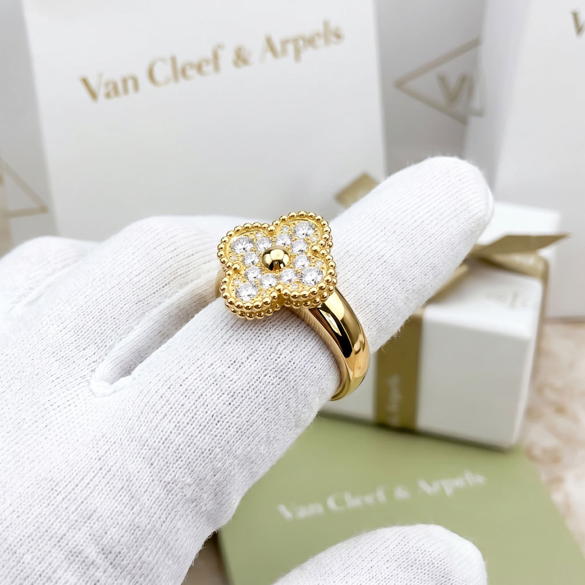 Кольцо Van Cleef & Arpels Vintage Alhambra с бриллиантами — фото 2